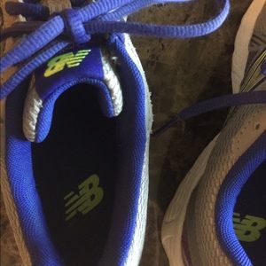 Ladies size 7 new balance tennis